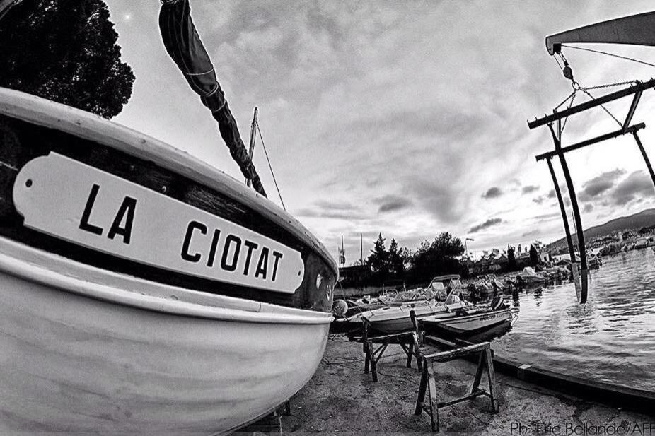 Vacance En Bord De Mer Ла-Сьота Экстерьер фото